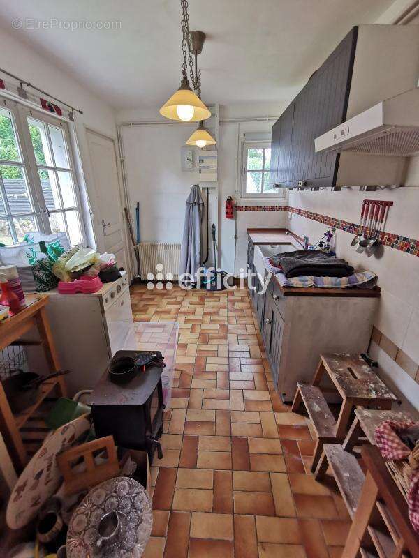 Maison à SAINT-SEVER-CALVADOS