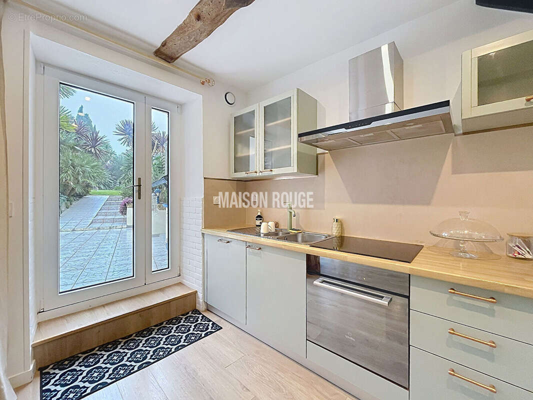 Charmante maison rénovée avec goût, jardin sans vis-à-vis et espace détente - photo 3