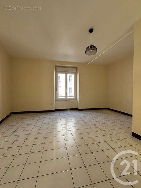 Appartement 29 m² à Angers  - photo 4