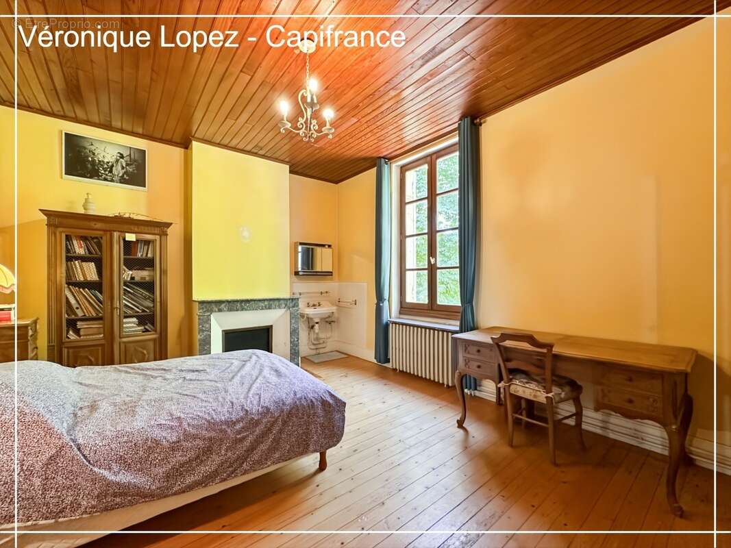 Agen, à seulement 6kms, authentique maison en pierre de 203m² avec grand terrain, garage et cave - photo 24