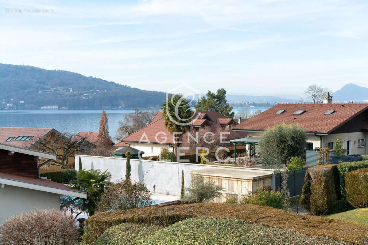 Maison à VEYRIER-DU-LAC