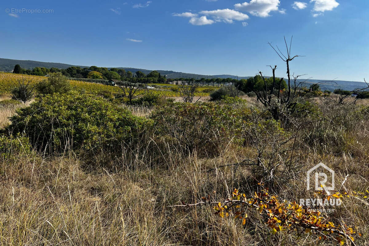 Terrain à GIGNAC
