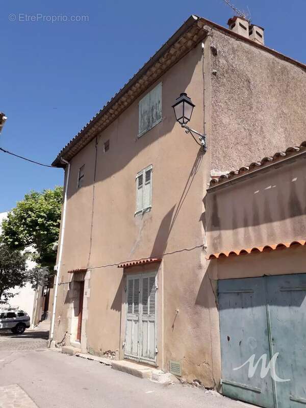 Maison à TAVERNES