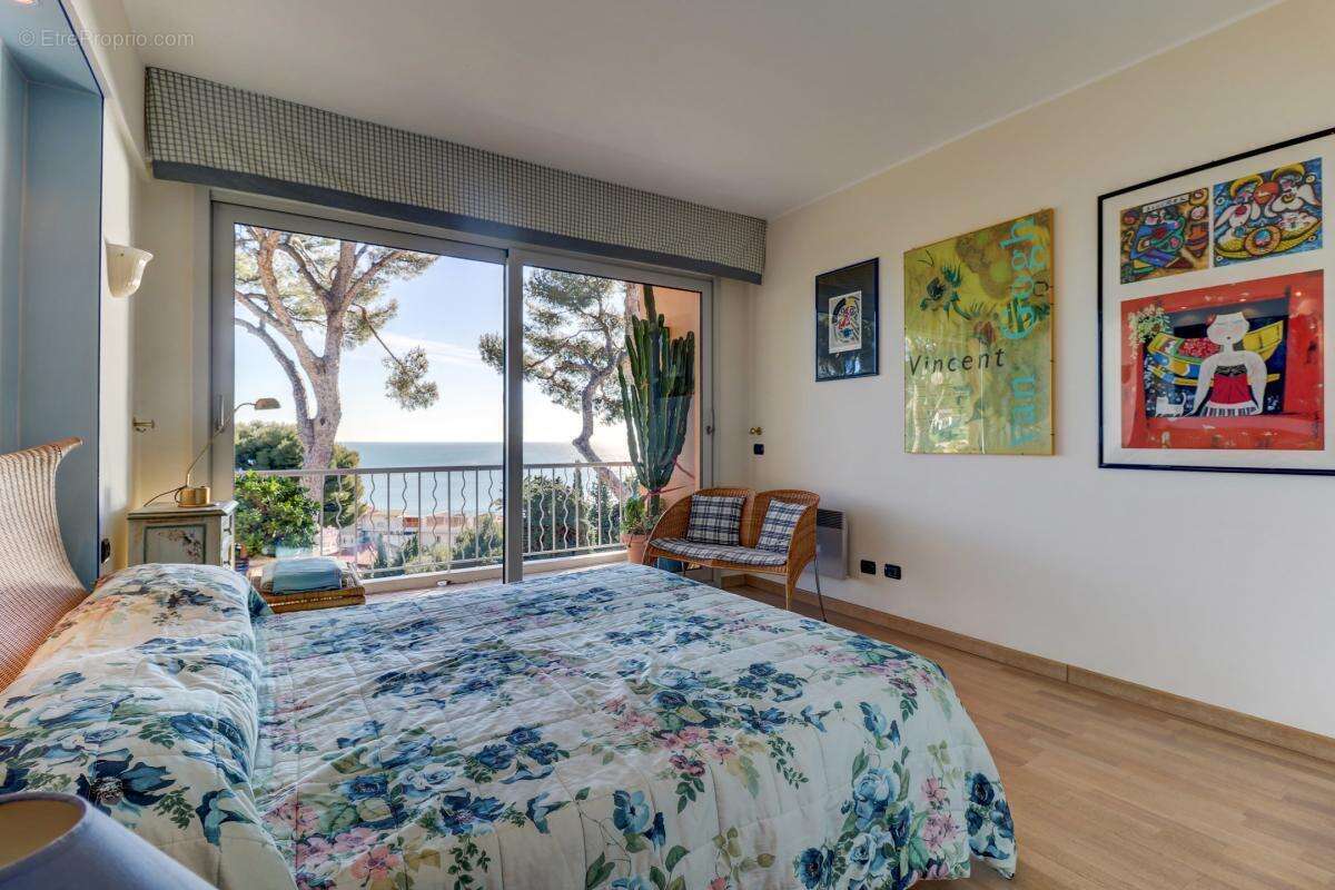 Appartement à VILLEFRANCHE-SUR-MER