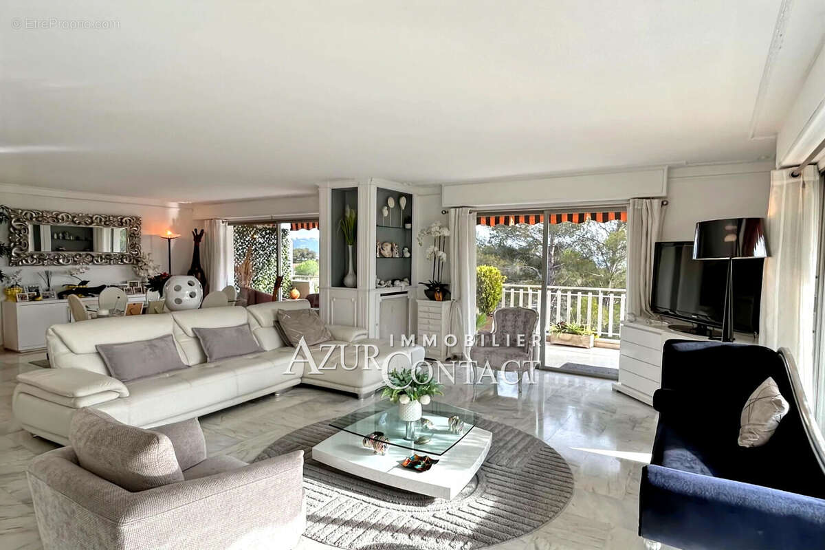 Appartement à LE CANNET