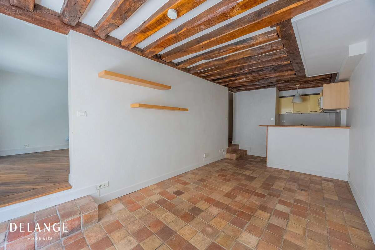 Appartement à PARIS-10E