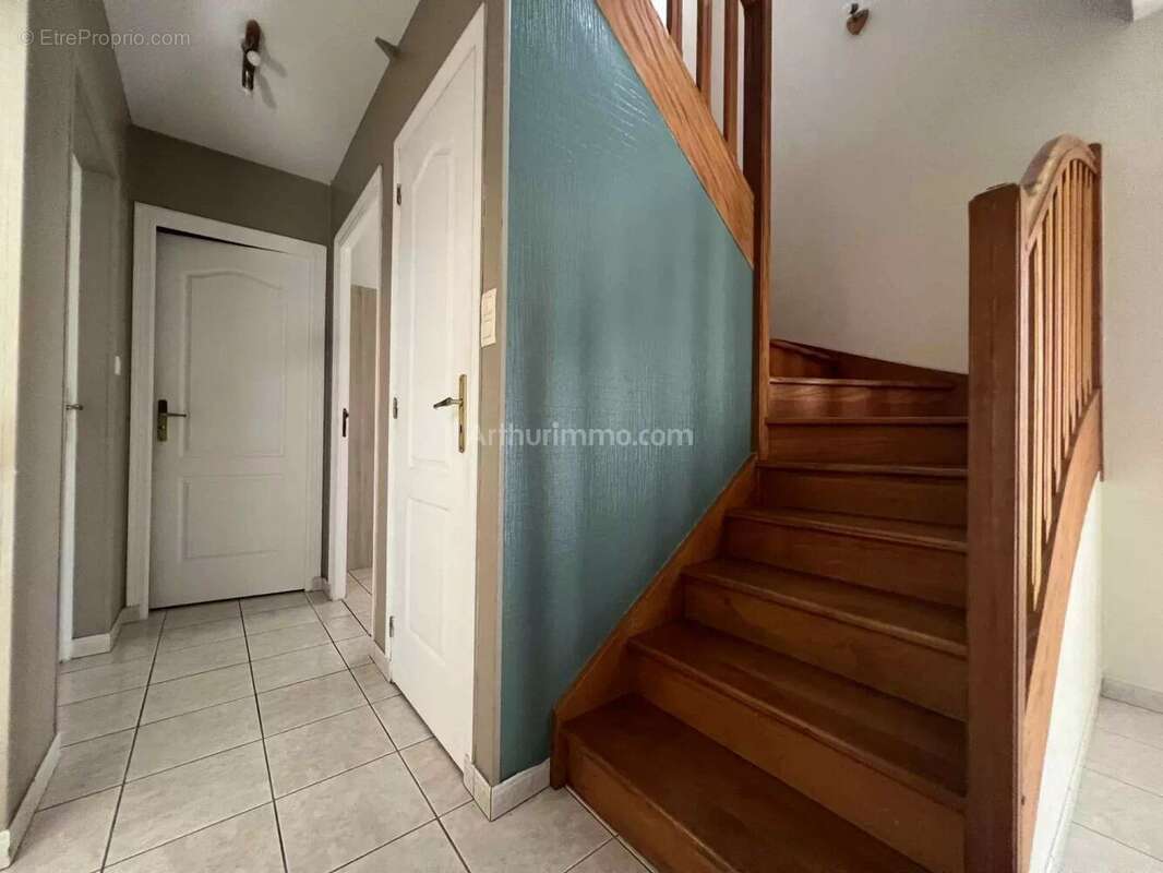 Maison à PLOUGOUMELEN