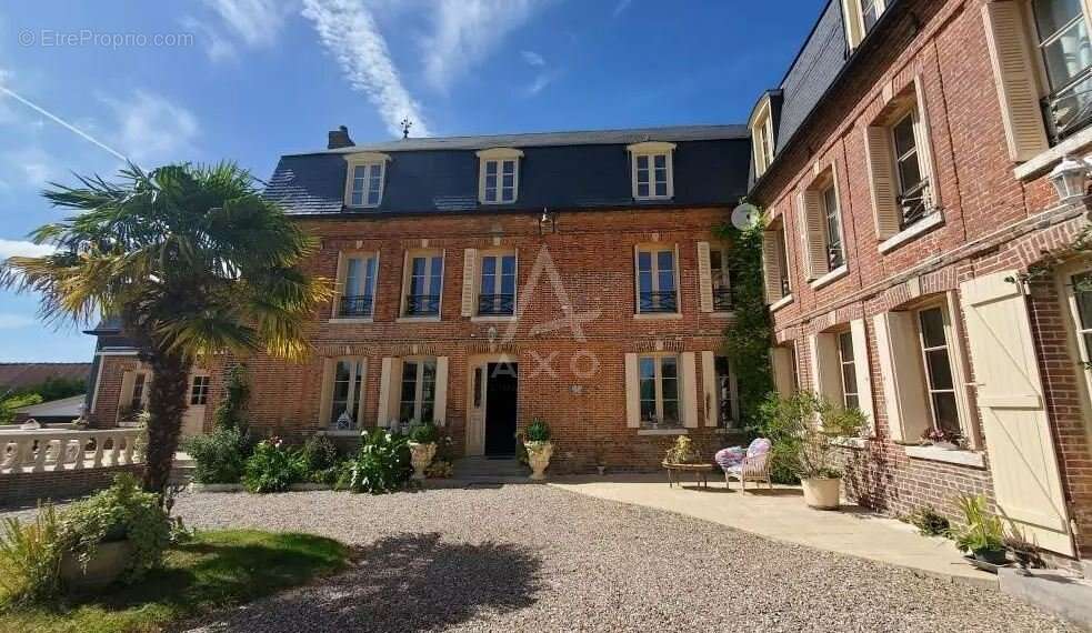 Maison à DOUVREND