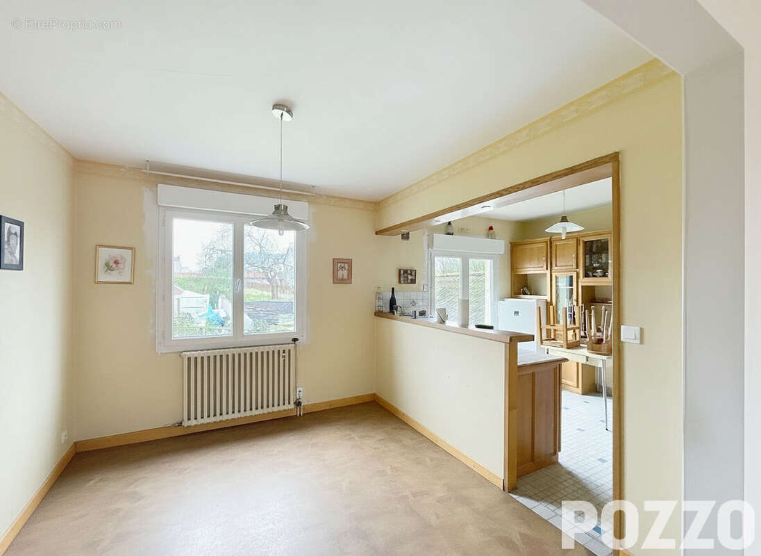 A VENDRE Maison Saint Hilaire Du Harcouet (VIREY) 7 pièce(s) 96 m2 - photo 6