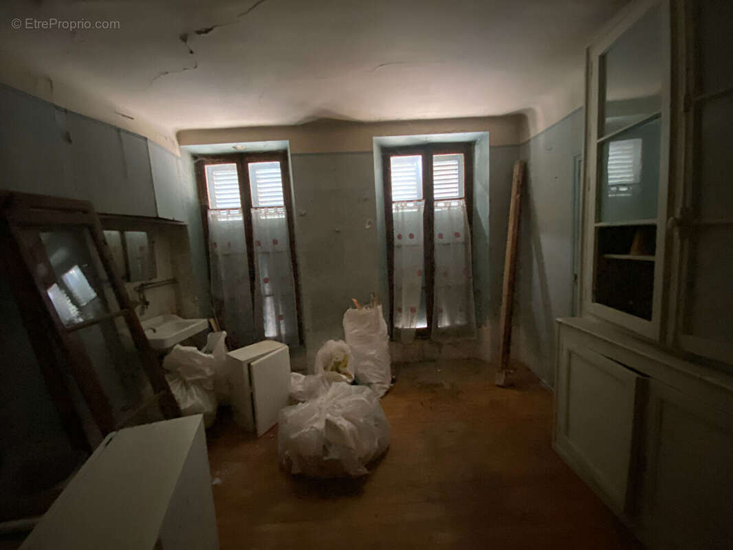 Appartement à VEYNES