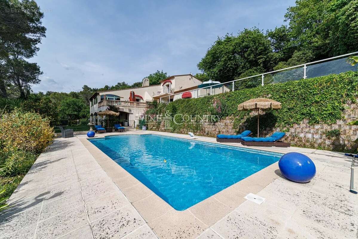 Maison à MOUANS-SARTOUX