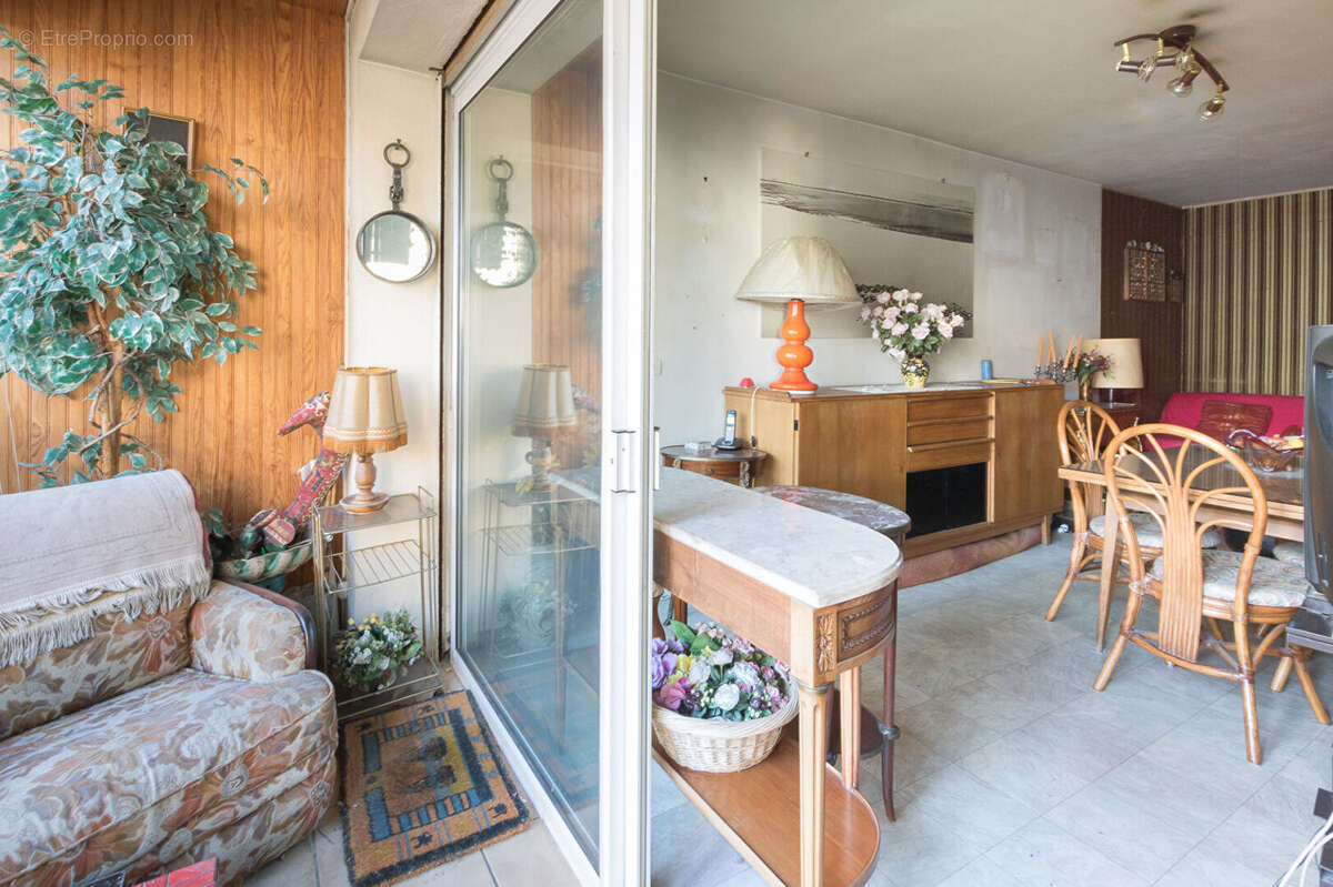 Appartement à PARIS-10E