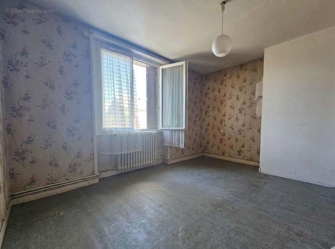 Maison de bourg la romagne 4 chambres - photo 8