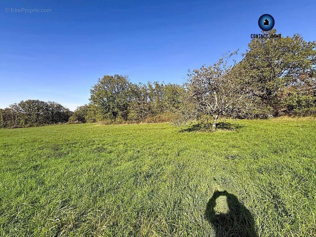 Terrain à NADAILLAC