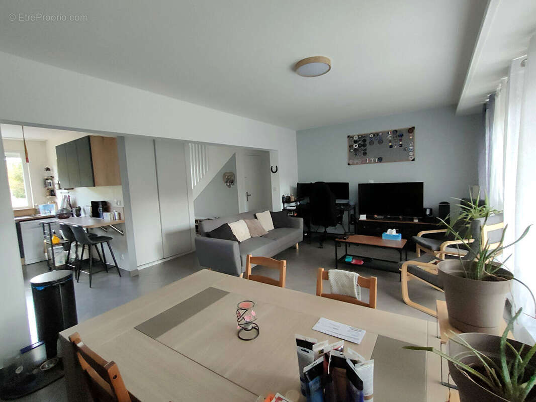 Maison à NOTRE-DAME-DE-GRAVENCHON