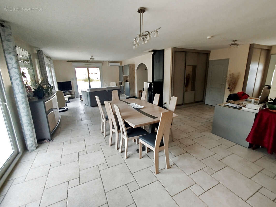 Maison à CHASSY