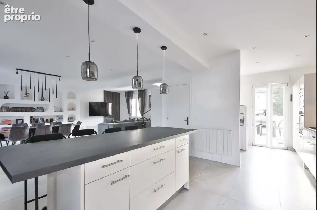 Maison 7 pièces 250 m² à vendre à Creteil (94000) - photo 3