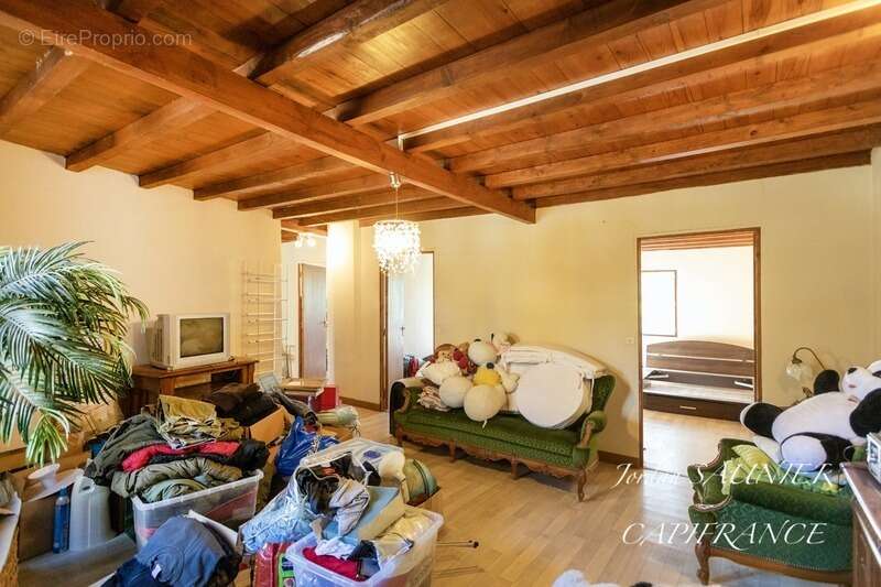 Maison à SAINT-JULIA