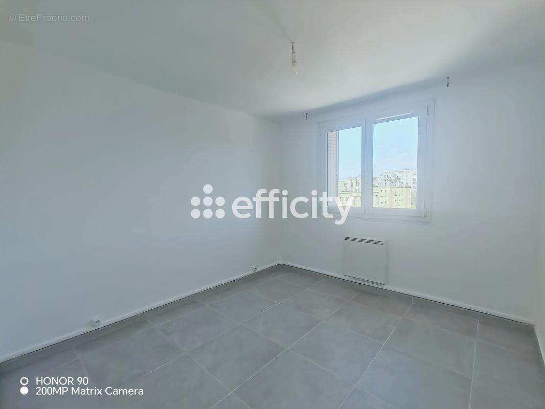 Appartement à MARSEILLE-14E