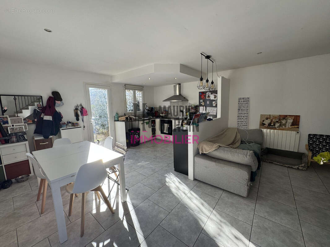 Maison à MALEMORT-DU-COMTAT