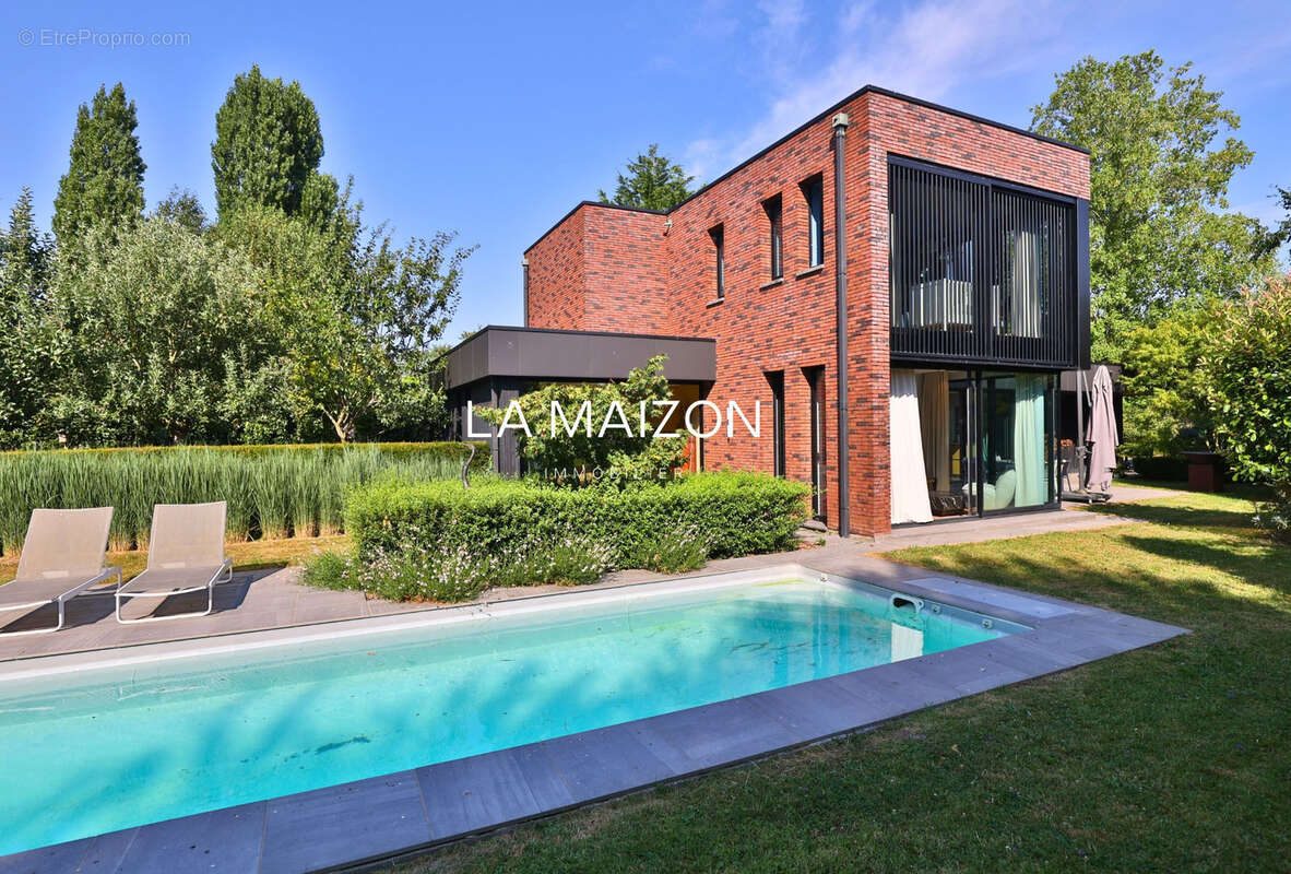 Maison à LOUVIL