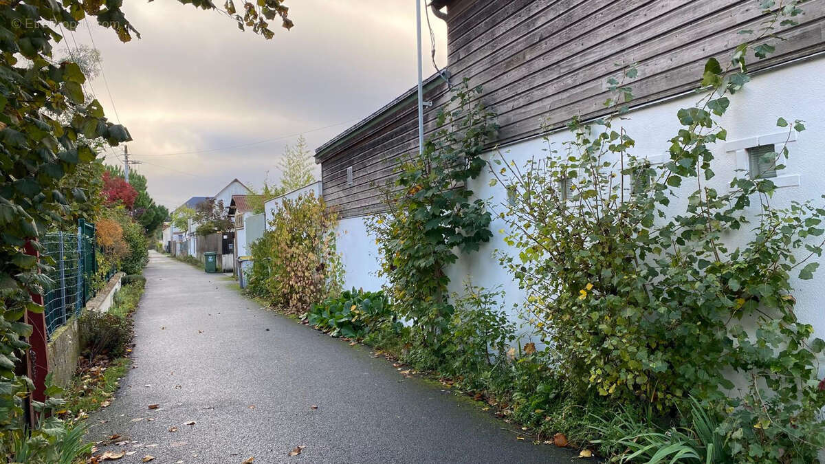 À VENDRE   Ensemble immobilier atypique   Île Aucard, Tours 37000 - photo 6