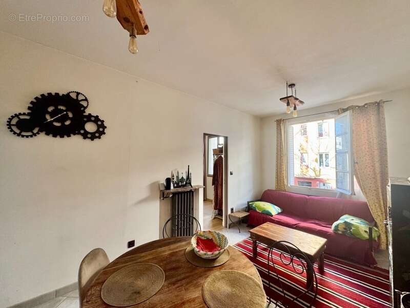 Appartement à AUBERVILLIERS