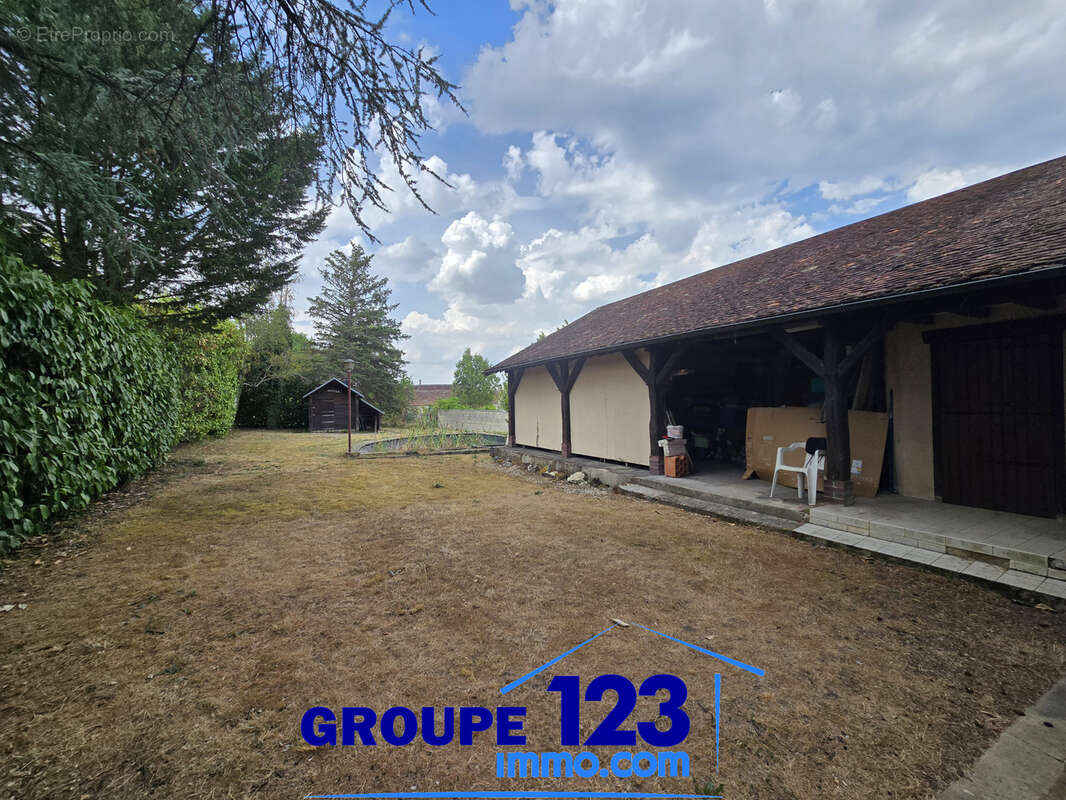 VILLEFARGEAU (89) - Maison de caractère de 102,5 m2, 3 chambres, avec sous-sol total, dépendances et terrain c - photo 5