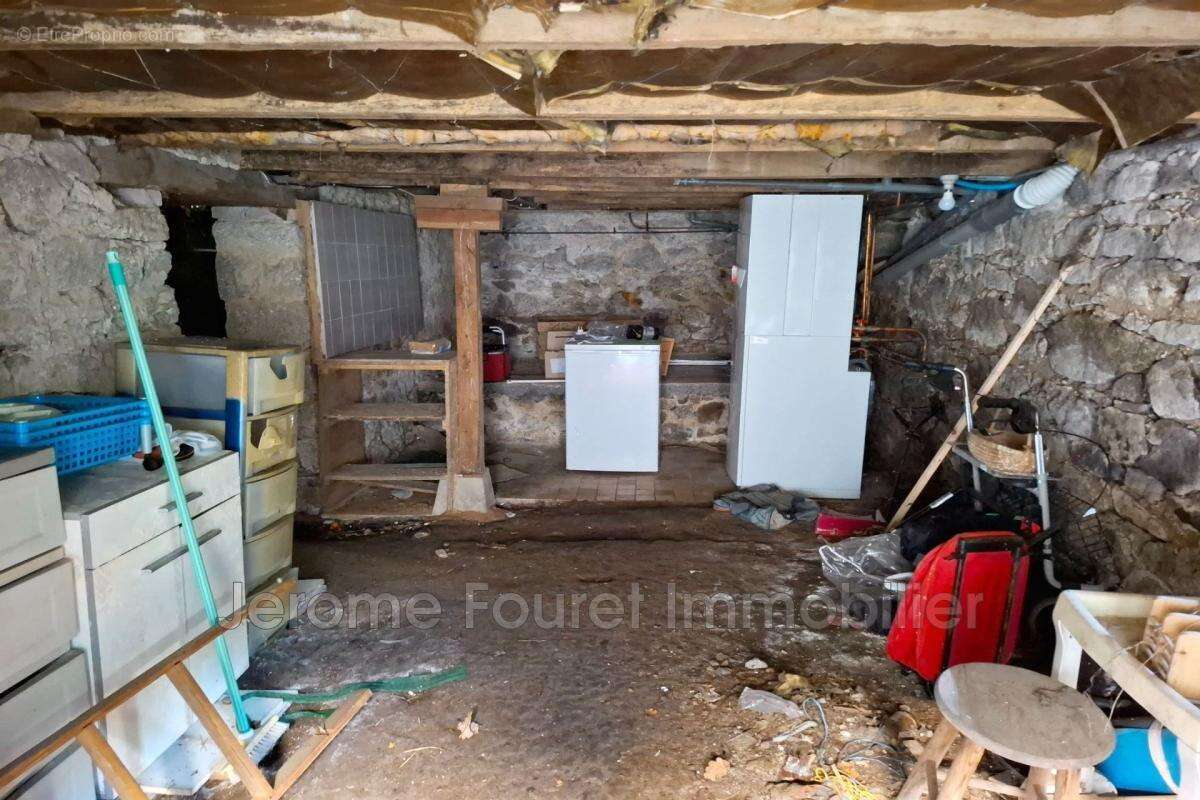 Maison à EGLETONS