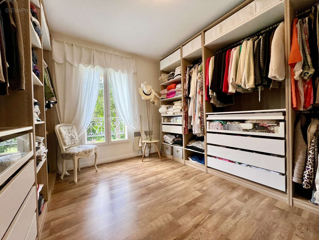 Maison à MONTFORT-L&#039;AMAURY