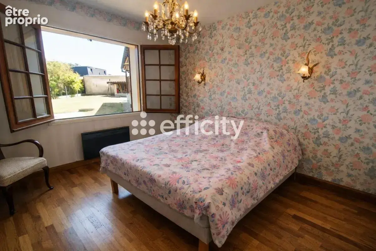 Maison 9 pièces 295 m² à vendre à Saint-Victor (03410) - photo 10