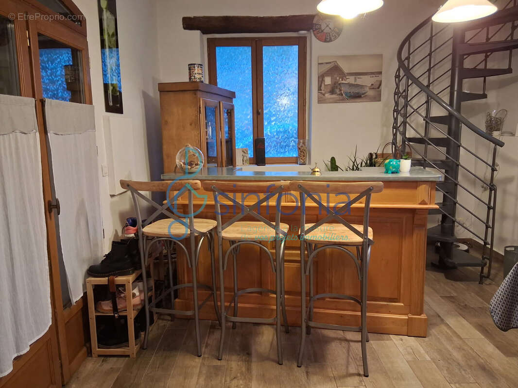 Maison à MOUSSAC