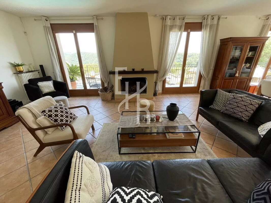 Maison à CAGNES-SUR-MER