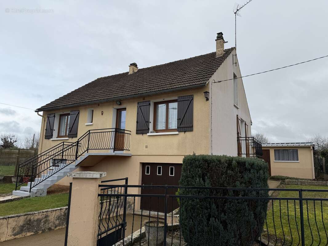 Maison à MAINTENON