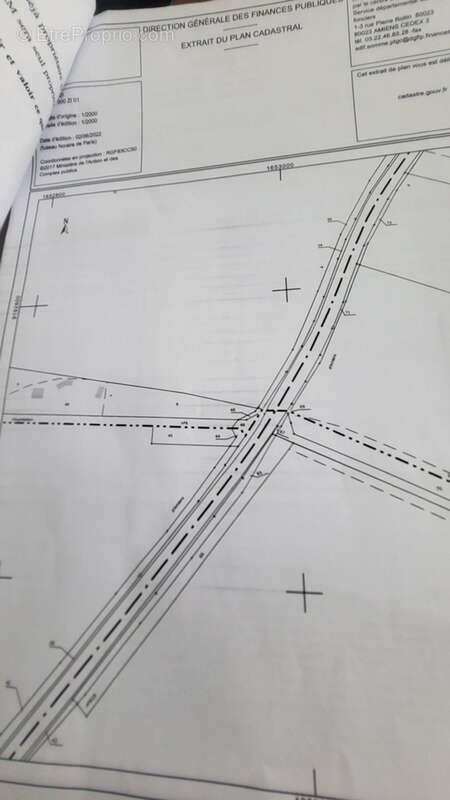 Terrain à ALLONVILLE