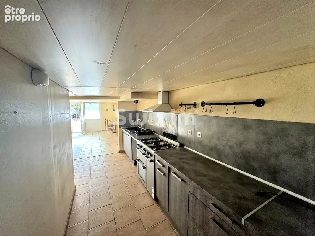 Grande maison familiale de 254 m² à Chaussin - photo 6