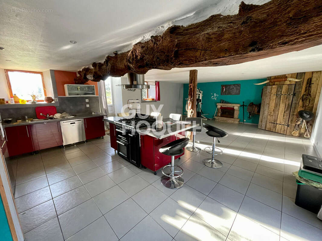 Maison à BAGUER-MORVAN