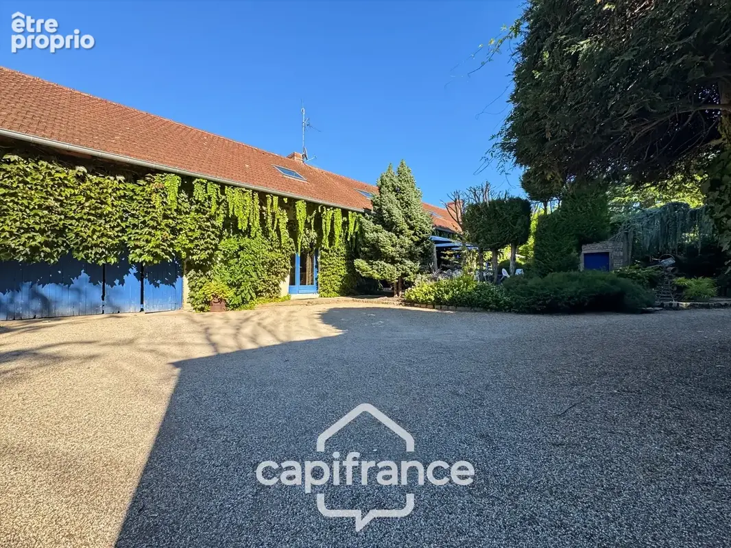 Une propriété de caractère au cœur d'un écrin de verdure à Saint-Marcel - photo 2
