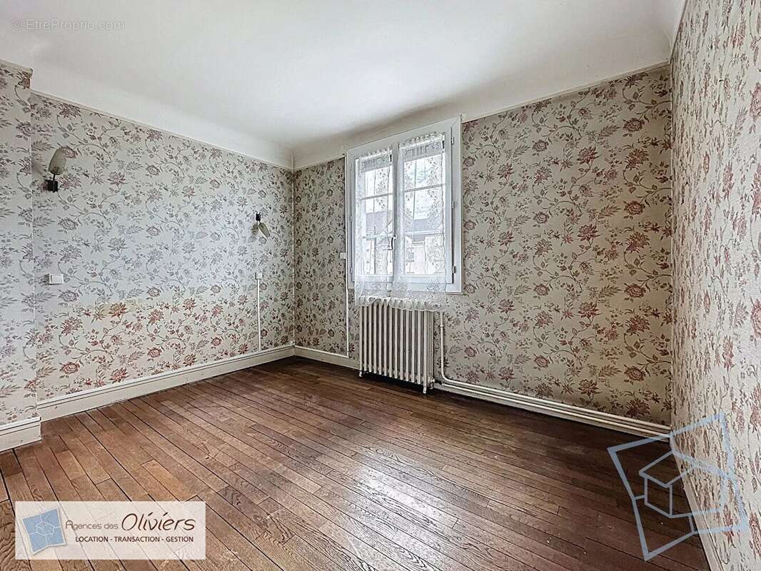 Maison Voisins Village - 68.22 m2 + Sous-sol Total et Atelier indépendant sur Terrain de 500m² - photo 15