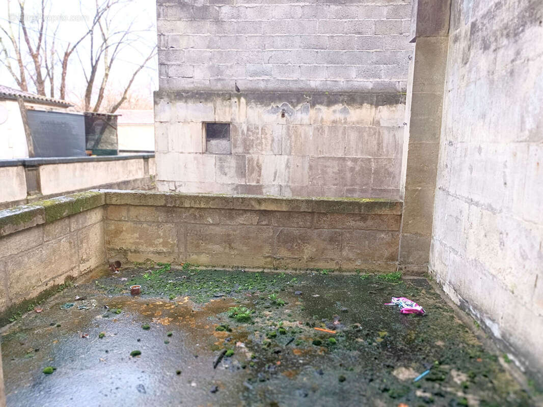 Appartement à COGNAC