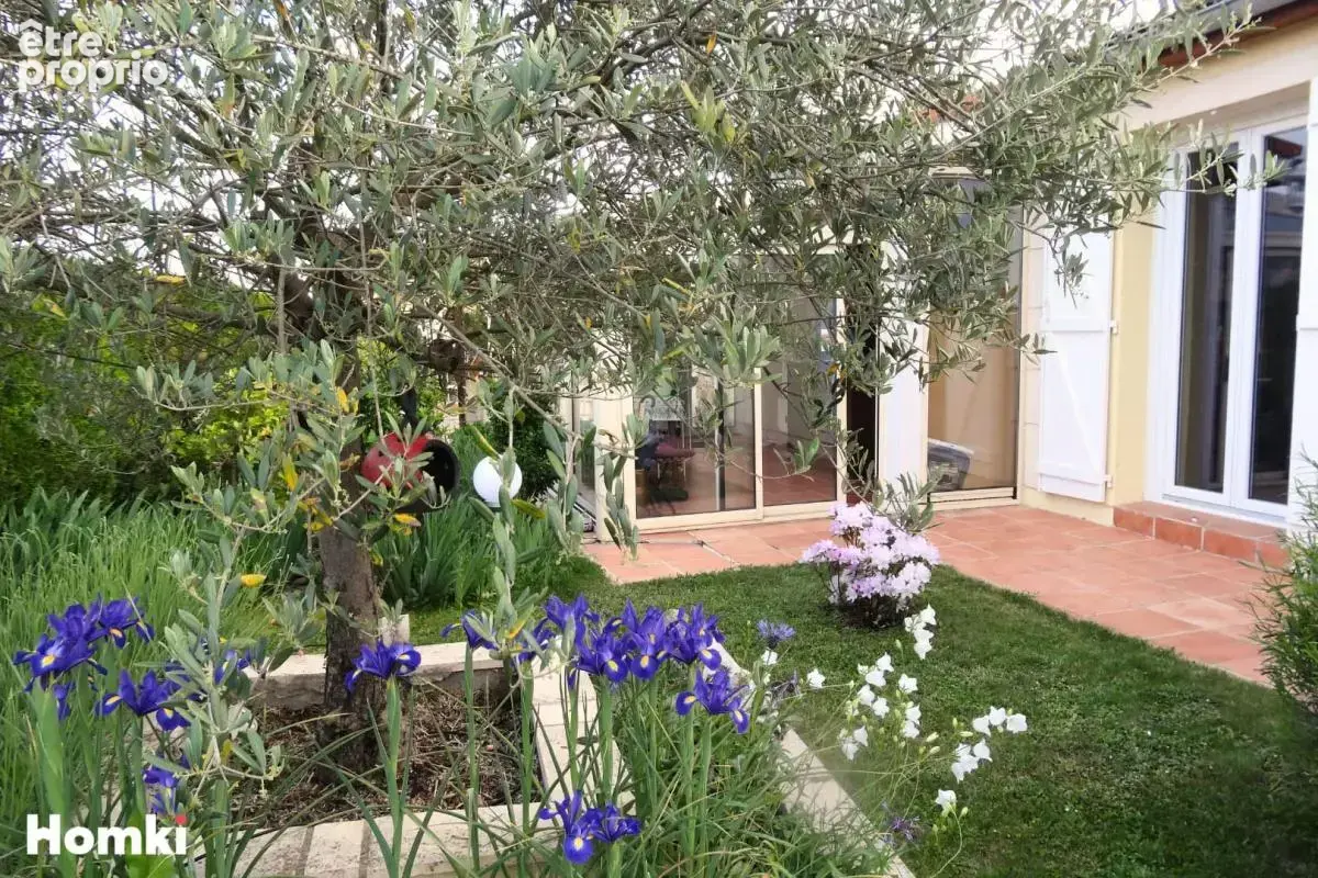 Vue imprenable, aucun vis-à-vis et plain-pied : une maison rare à Billom - photo 6