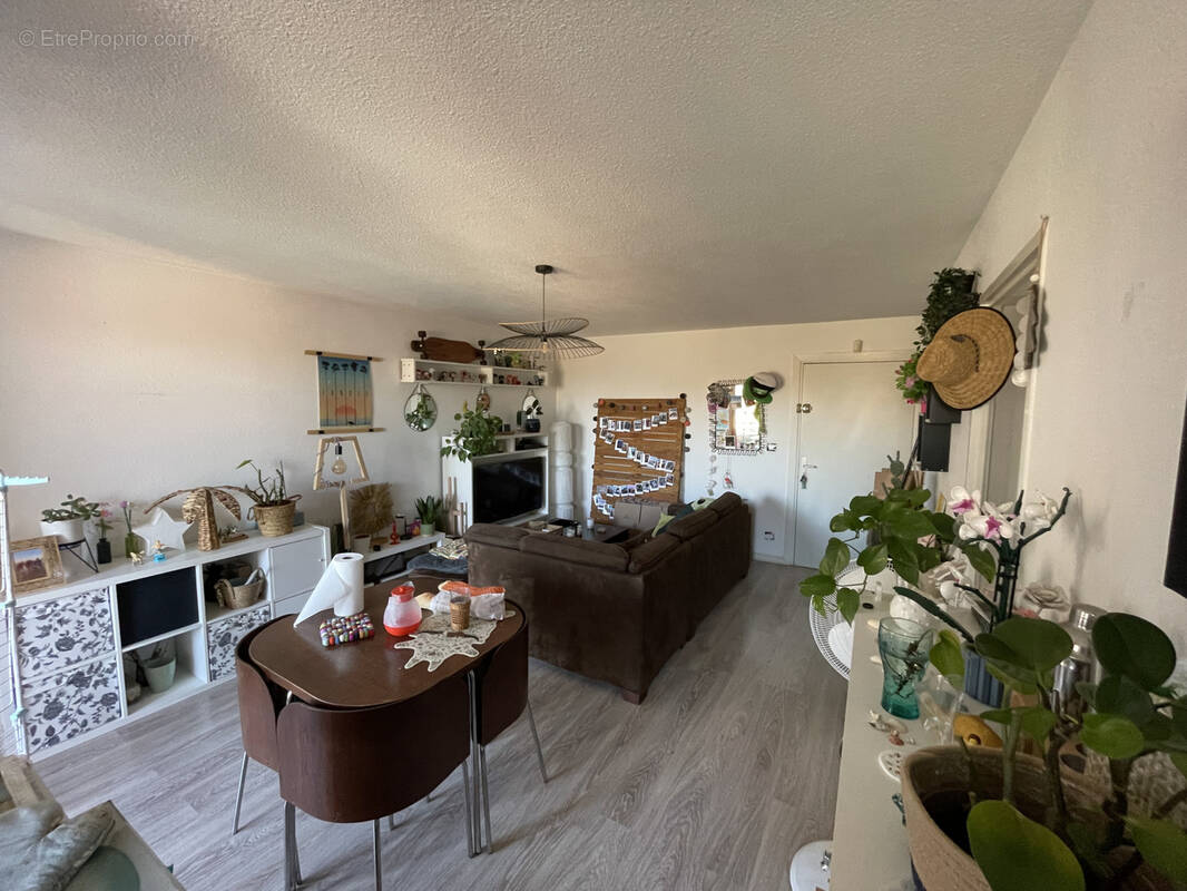 Appartement à CASTELGINEST