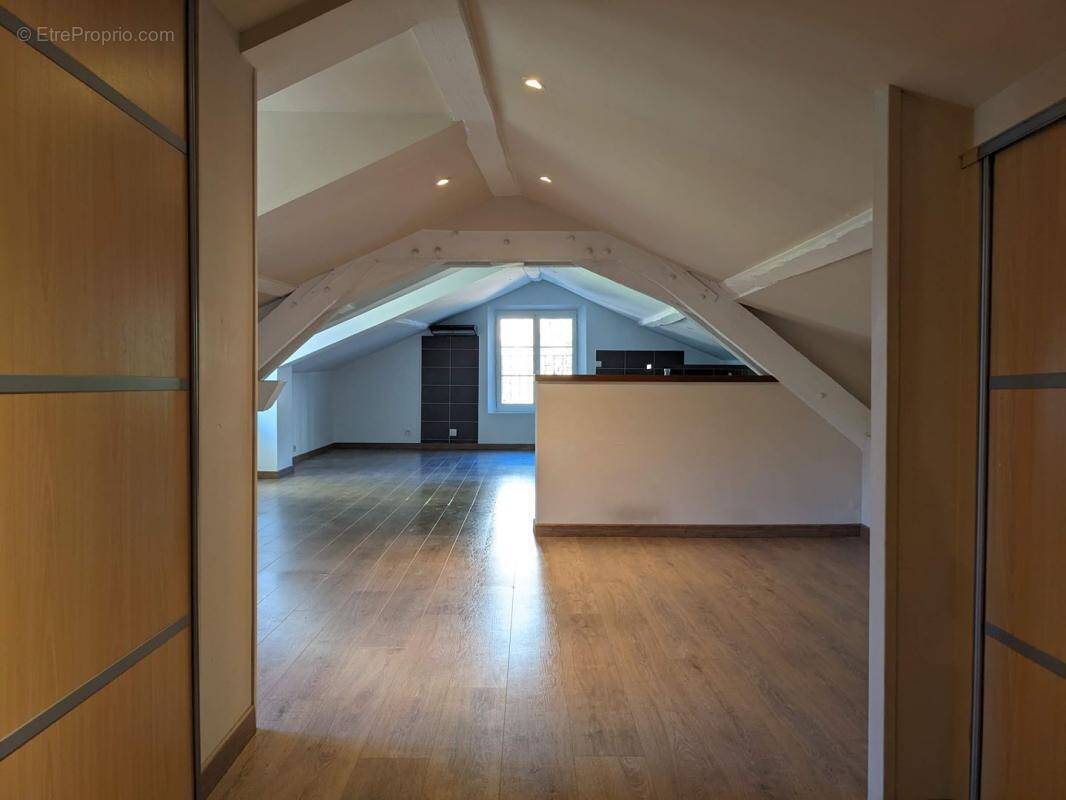 Appartement à BARGEMON