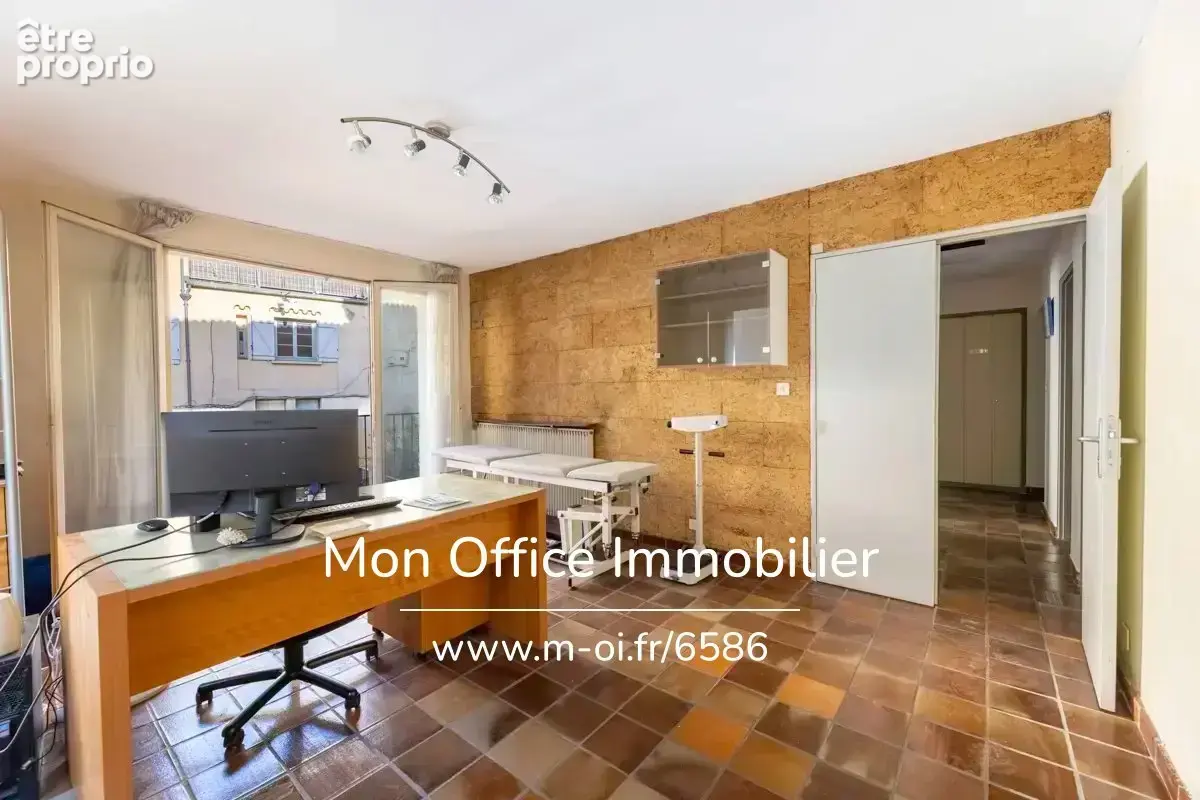 Référence : 6586-DVI. - Aix Centre – Appartement T3 avec balcon, ascenseur et stationnement ! - photo 3