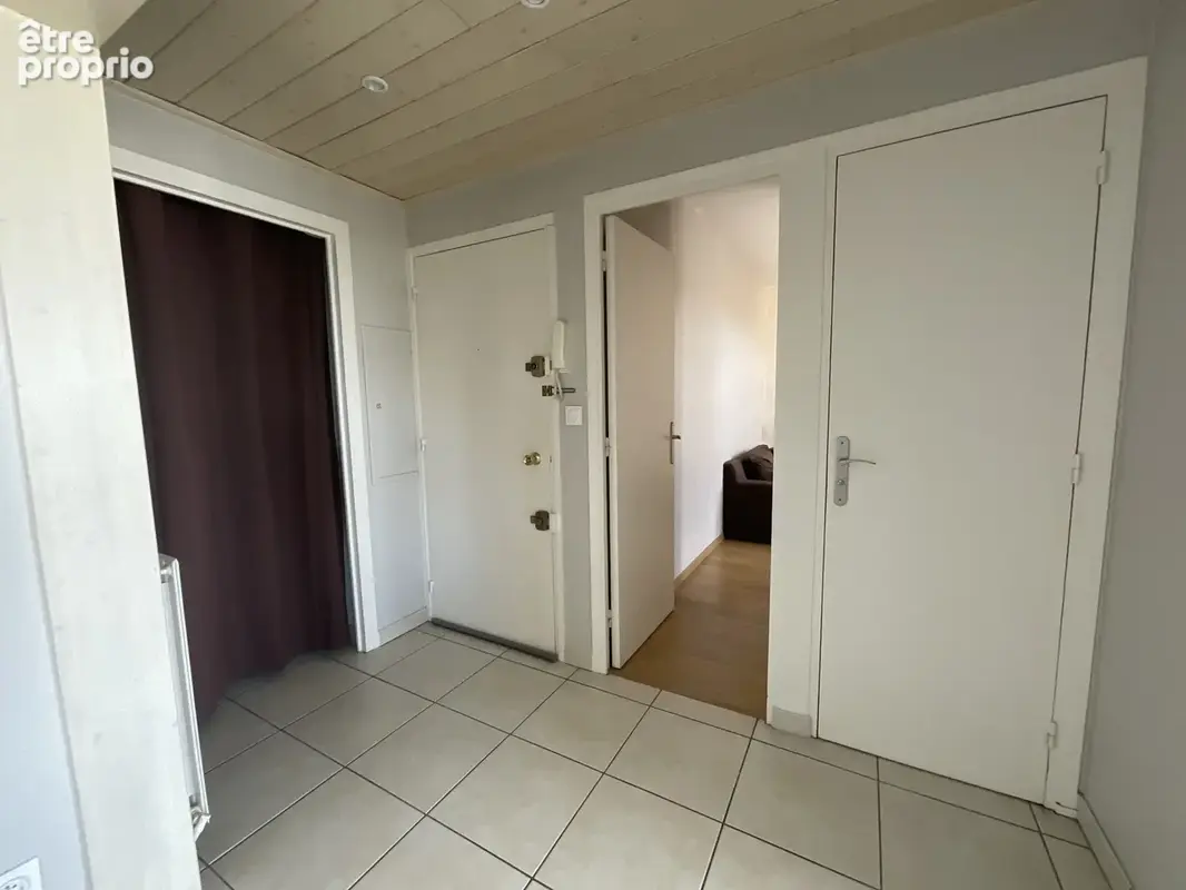 Appartement Type 4 de 71m2 au dernier étage + garage 22m2 + cave quartier Chantereine - photo 7