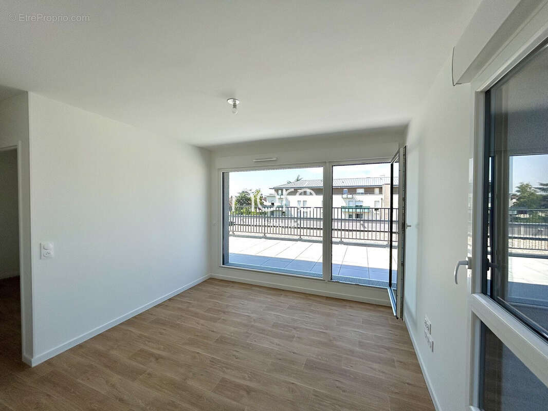 Appartement 60 m² à Ifs  - photo 5