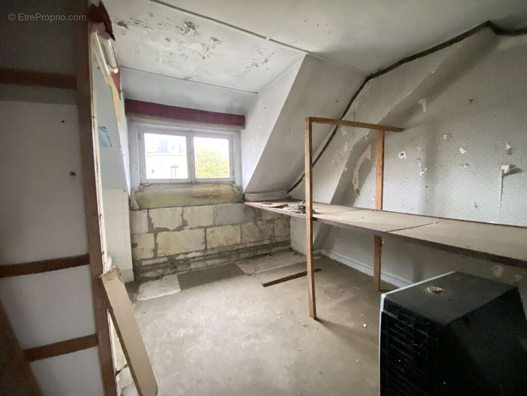 Appartement à LONGUE-JUMELLES