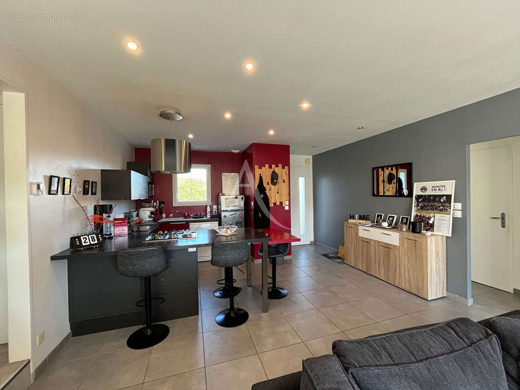 Maison à SAINTE-FOY