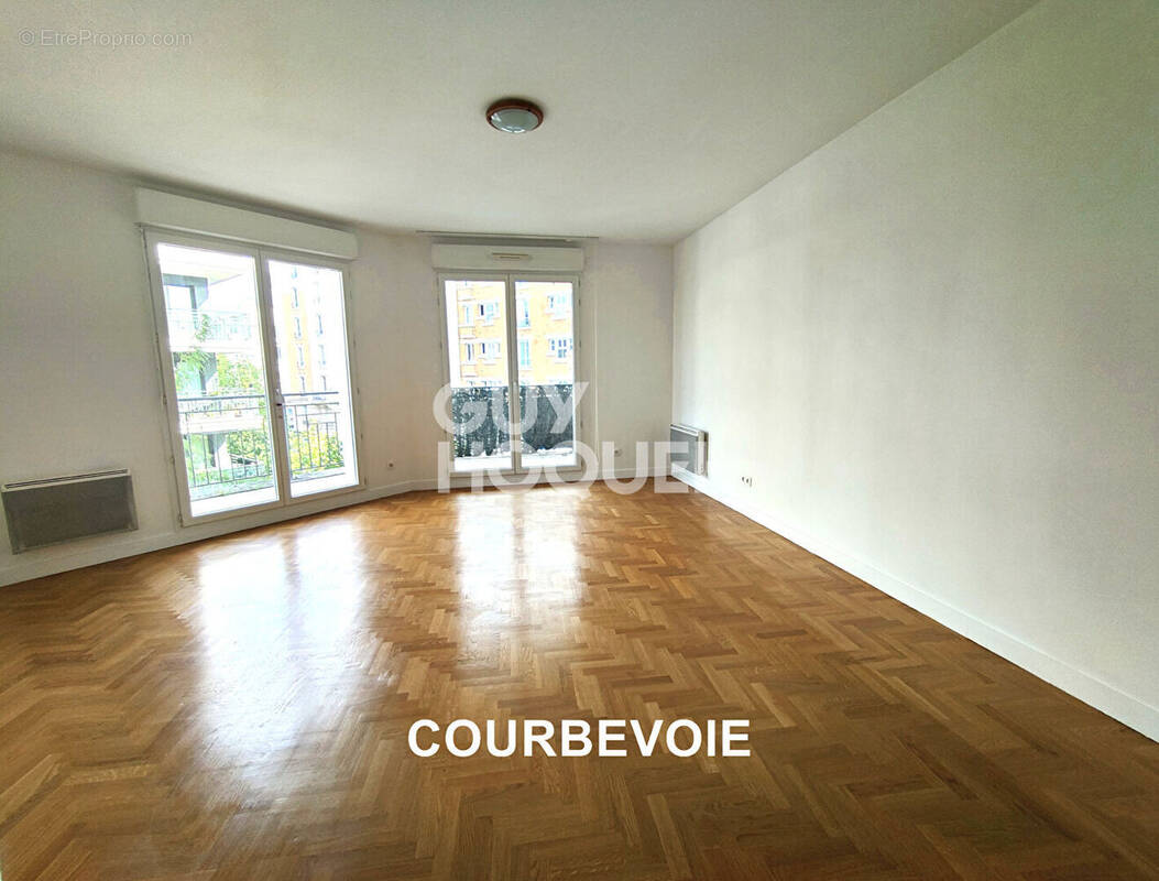 Appartement à LA GARENNE-COLOMBES