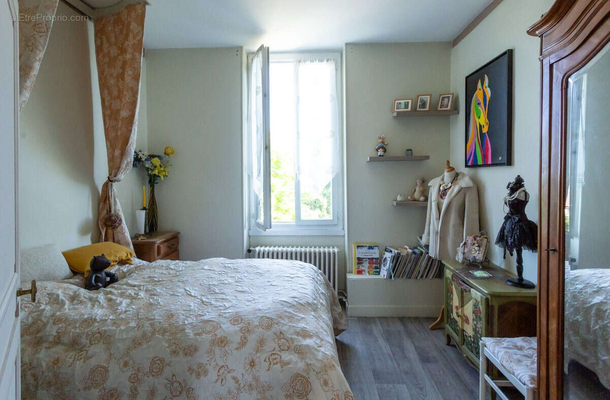 Maison à SAINT-DOULCHARD